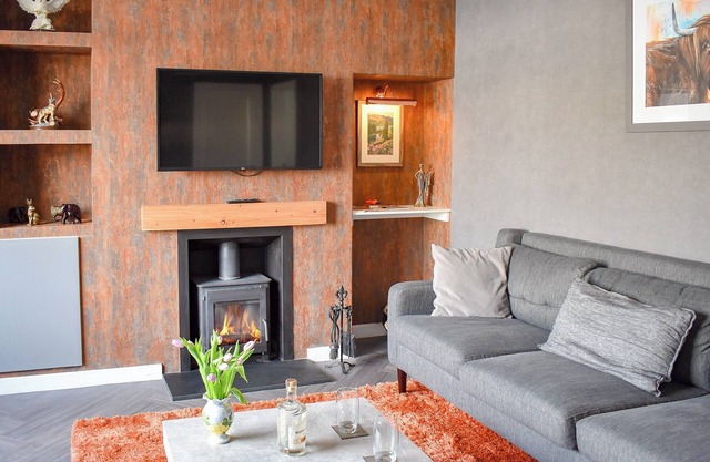 2 bedroom accommodation in Inverlochy