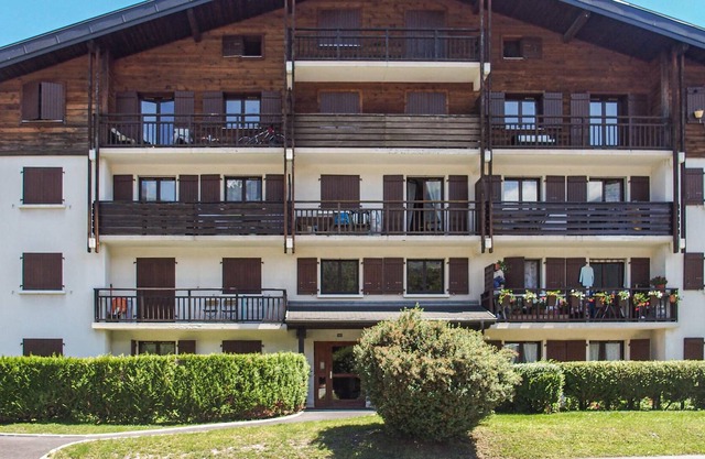 2 bedroom accommodation in Sallanches