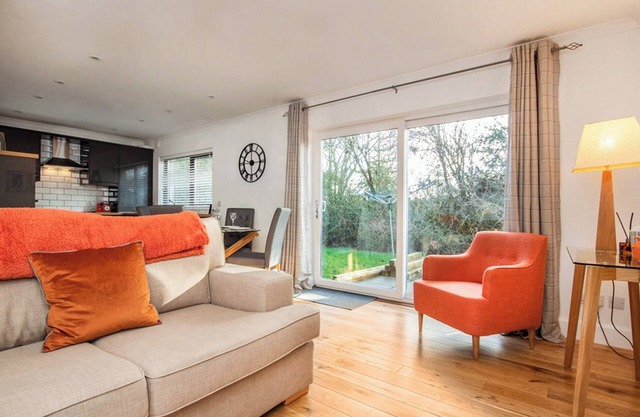 2 bedroom accommodation in Inverness