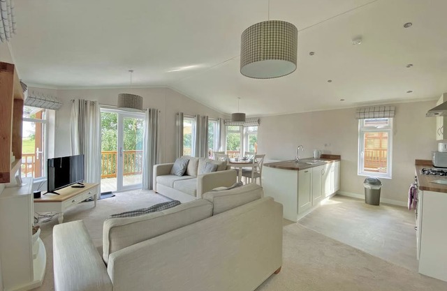 2 bedroom accommodation in Tunstall, Richmond