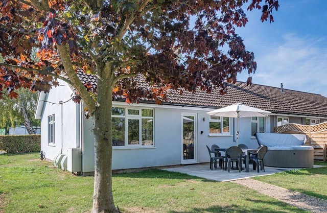 2 bedroom accommodation in Yaxham, Dereham