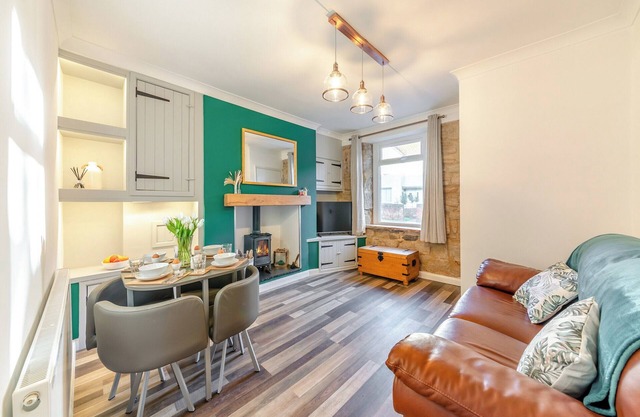 2 bedroom accommodation in Amble