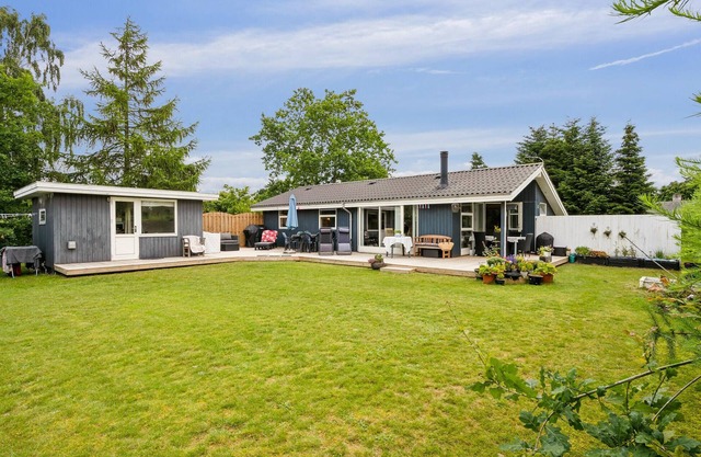 2 bedroom amazing home in Odder