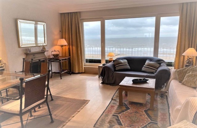 2 bedroom apartment with beach cabin