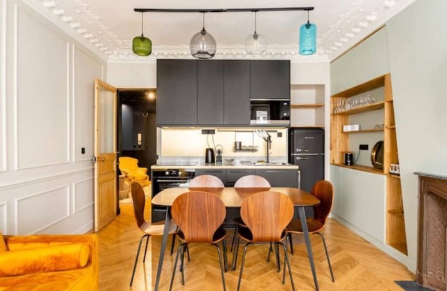 2 Bedroom Apartment in Paris