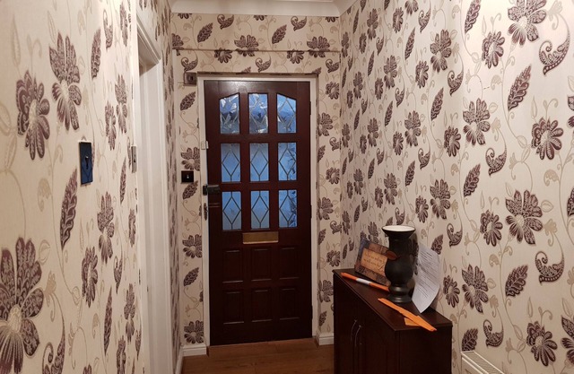 2 bedroom bungalow in Romford sleeps 7