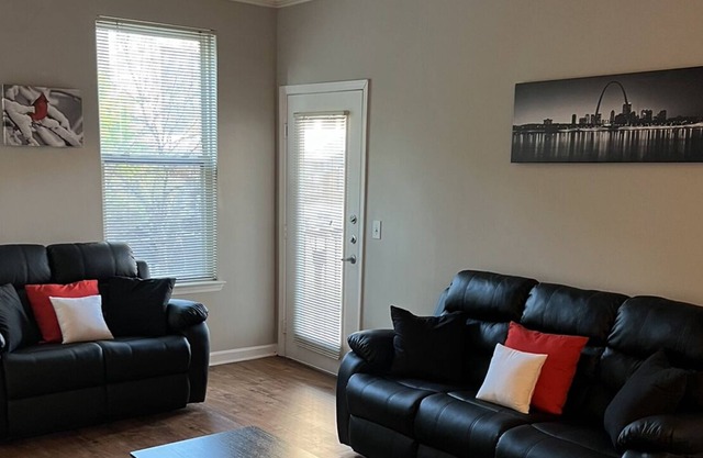 2 Bedroom Luxury Apartment In Buckhead Atlanta With City View