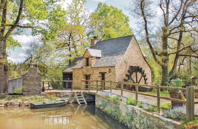 2 Bedroom Nice Home In La Gacilly