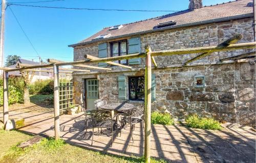 2 Bedroom Nice Home In Le Ferré