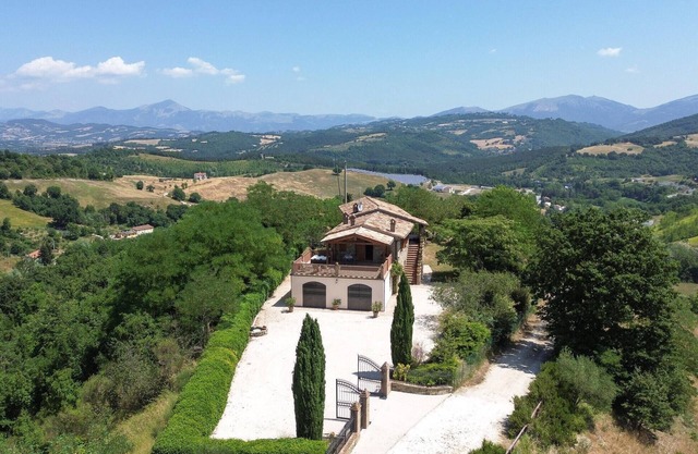 2 bedroom stunning home in Casacastalda