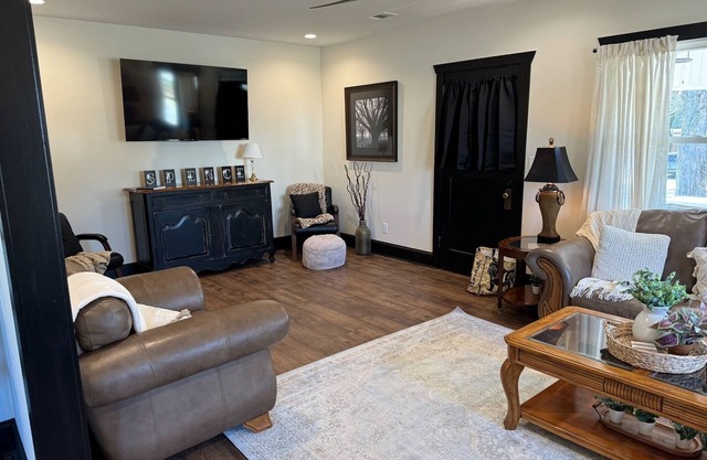 2-bedroom vacation home just a two minute walk to downtown