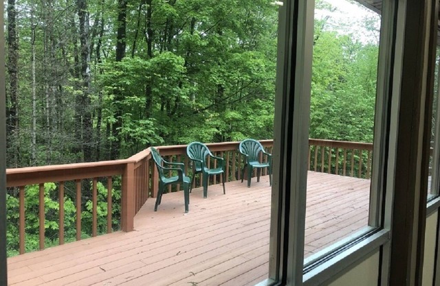 2 Bedroom w/a great view and extra bedding