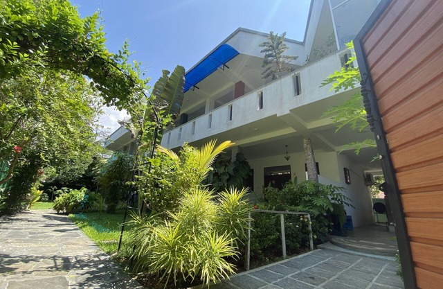 2 Bedrooms Apartment In Hikkaduwa