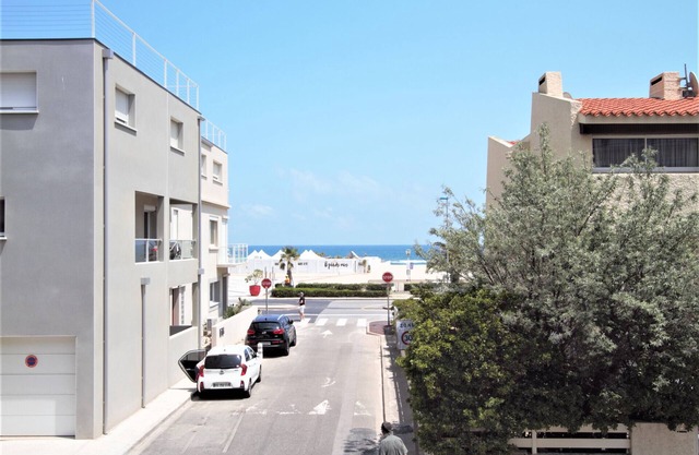 2 bedrooms appartement for 6 per. SEA VIEW