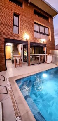 2 charmants LOFTS avec piscine