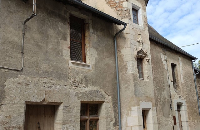 2 Gîtes in Doué town center, 15 people maximum