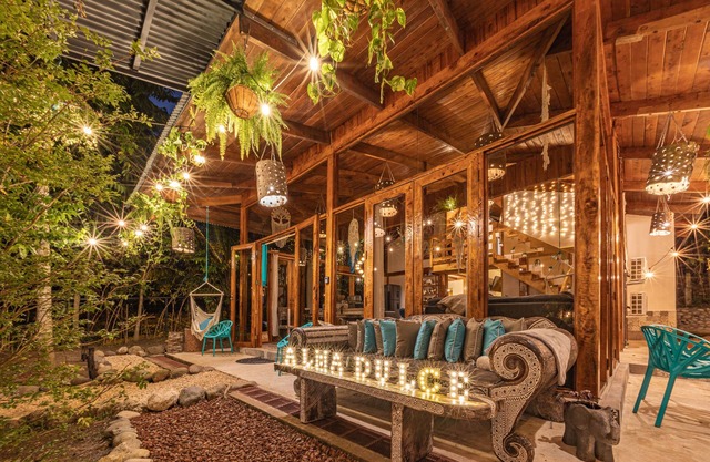 2 Magical Tropical Villas with Pool 5 min from Jaco Beach, up to 23 guests