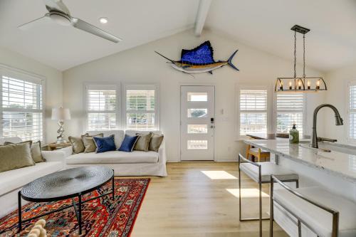 2 Mi to Beach and Fishing Pier Gulf Coast Retreat