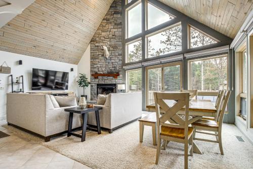 2 Mi to Sand Valley Family Getaway with Deck!
