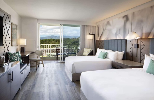 2 Ocean View Accommodations! Beachfront Resort w/Outdoor Pool & Airport Shuttle