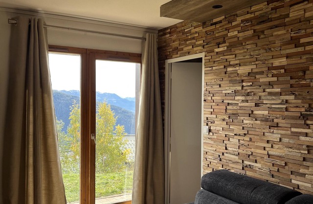 2 p. garden 40m2 south facing Les Terrasses resort center + covered parking