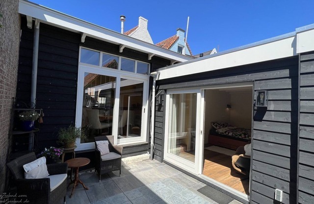 2-person luxury holiday apartment in Ouddorp