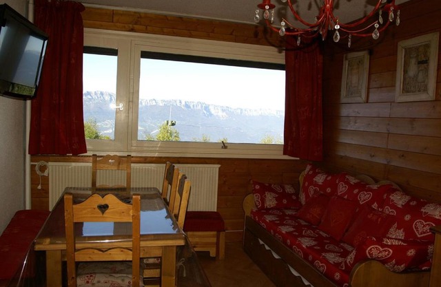 2 pièces cosy au pied des pistes avec équipements complets - FR-1-557-70