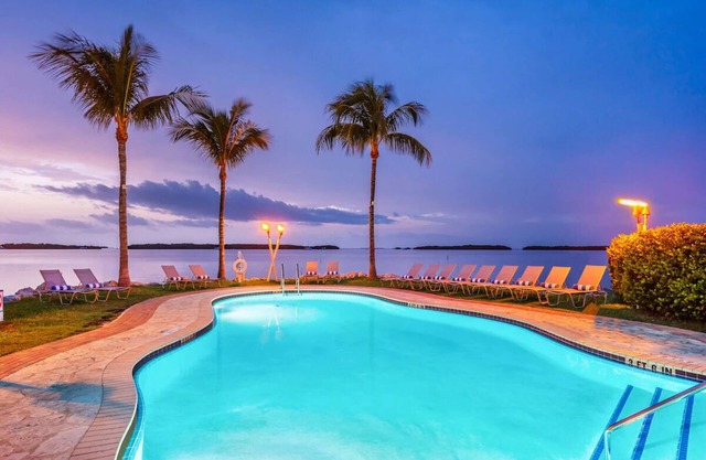 2 Relaxing Bayfront Villa w/Private Patio | Scenic Bayside Resort