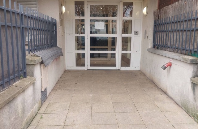 2-room apartment with small garden