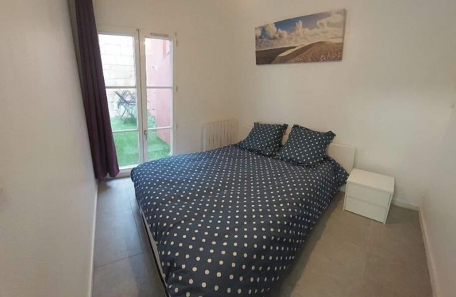 2 room apartment with garden