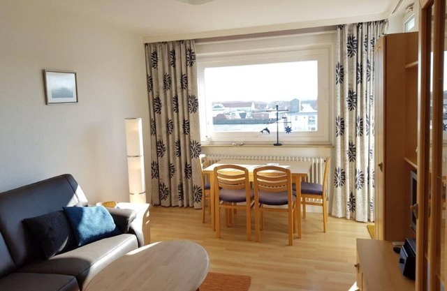 2-room vacation apartment in a central location with balcony