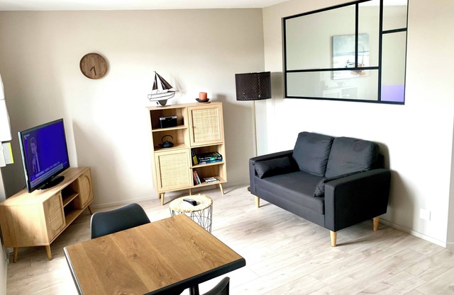 2 rooms- City center - 500m beach - All Comfort