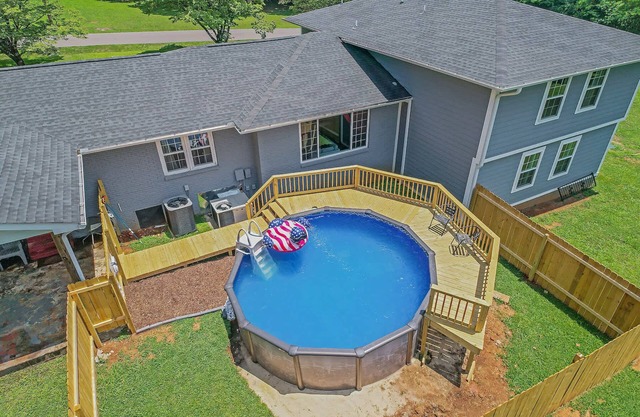 2 Units-Pool- Near Dwtn & Arsenal - American Oasis