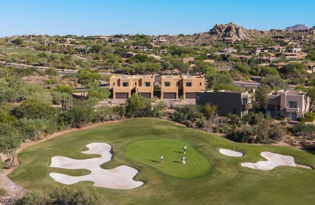 2 Villas/20 Guests: Walk to Troon North Golf Club