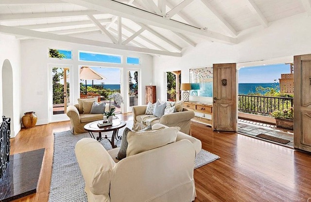 20 % Off - Panoramic Ocean Views. Seaside Serenity -