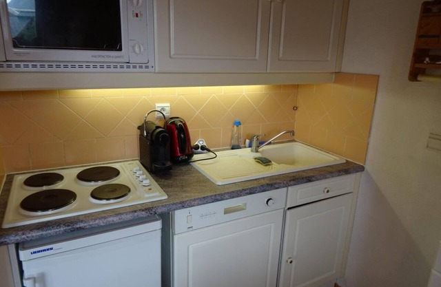 200m from ski slopes, 1st floor, view valley, balcony, tv, ski locker, 35m², Peisey-Vallandry