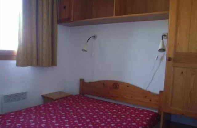 200m from ski slopes, 5th floor, balcony, tv, ski locker, 48m², Superdévoluy