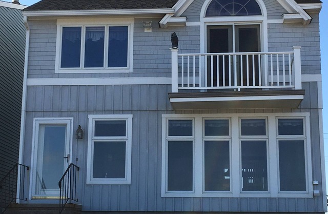 209 Ocean Ave, Moody Beach, Wells MainenPrivate Oceanfront Home