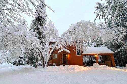 21 Mi to Gore Mtn Adirondack Oasis with Sauna