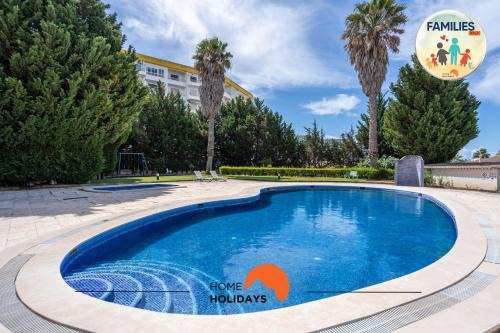 #230 Only Families - Flat A Flor by Home Holidays
