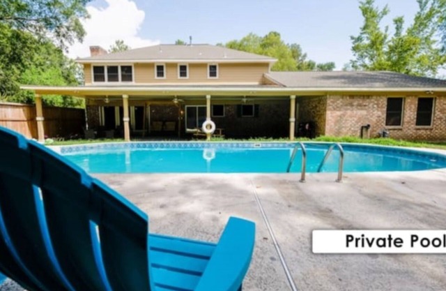 24/7 Vacation Pool House Serene Wilderness