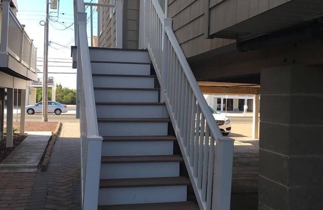 2611 Landis Avenue South