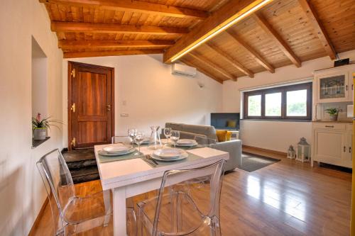 270 - Le Yucche Country House, nel verde di Casarza, 15 Minuti d'auto dal Mare