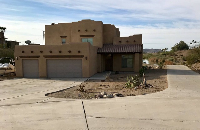 2800 SF Luxury Lake Martinez, AZ Home with boat ramp & dock