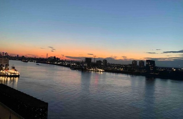 2bed 2bath ensuite Aparthotel near Excel centre + WIFI + Free parkingn