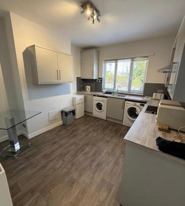 2Bed Contractor & Family Stay Kingswinford DY6
