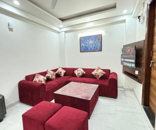 2bhk near IGI Airport New Delhi Yashobhoomi Manipal and Venkateshwar Hospital