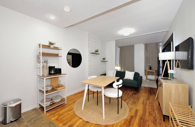2BR Apartment Near Times Square!