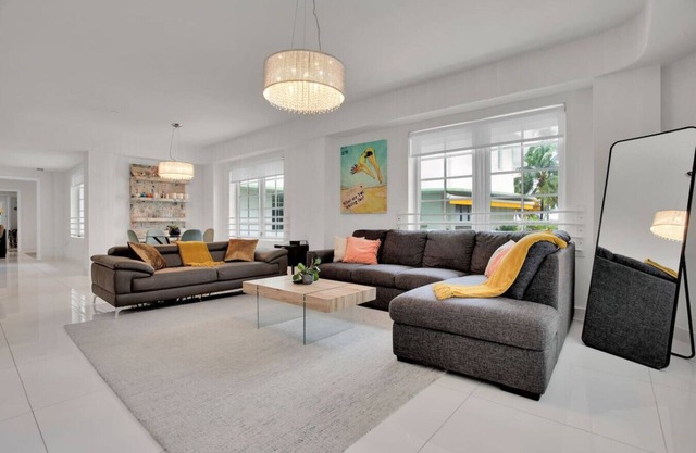 2BR Art Deco Retreat Steps Away from the Beach