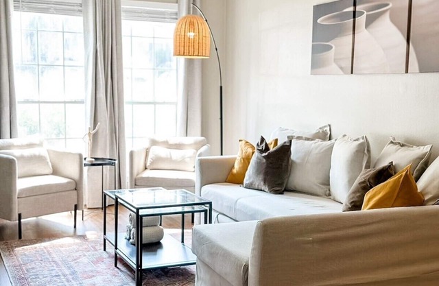 2BR Cozy Home Close to MOB